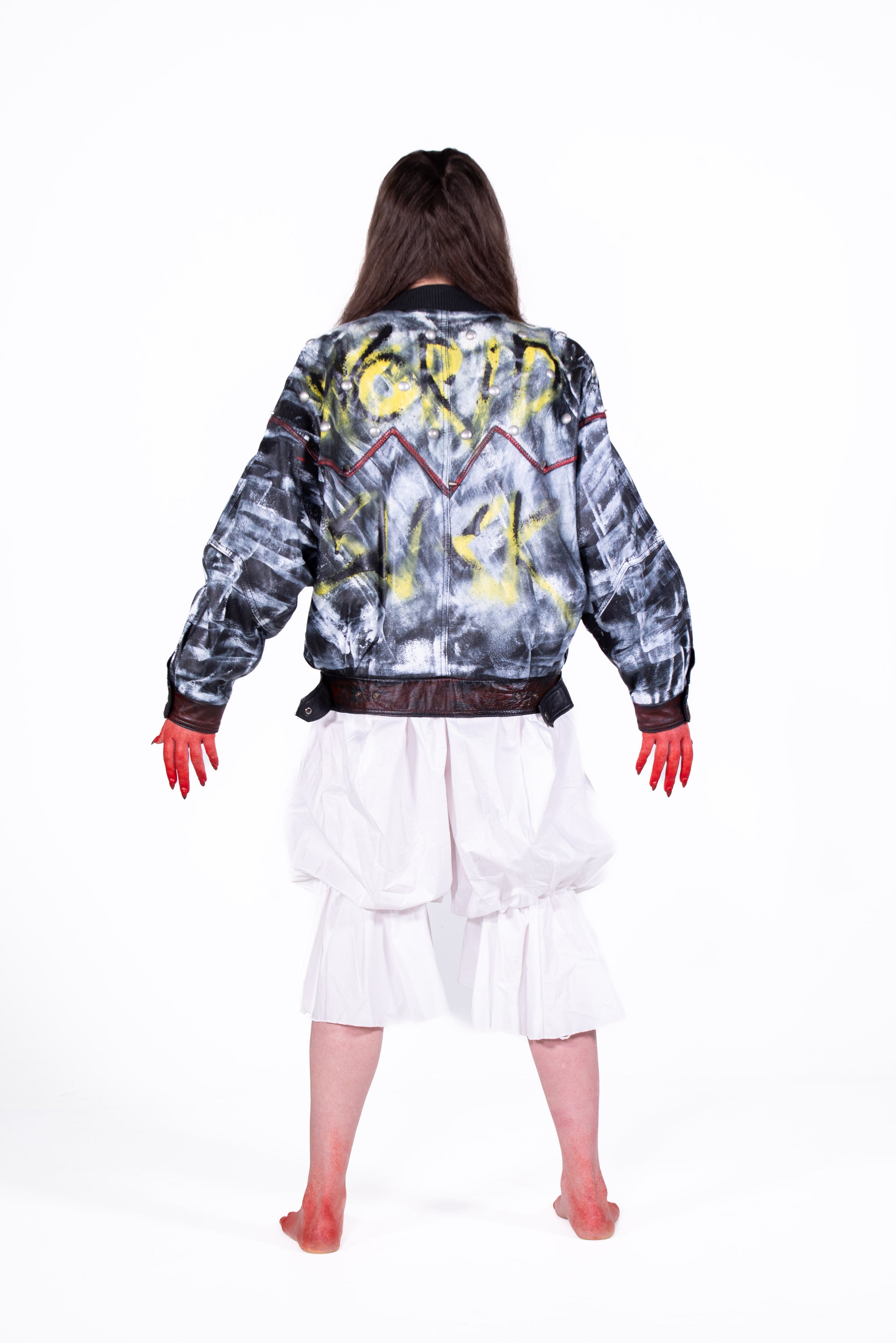RED RAVEN Veste en cuir blanche et noire et graffiti jaune