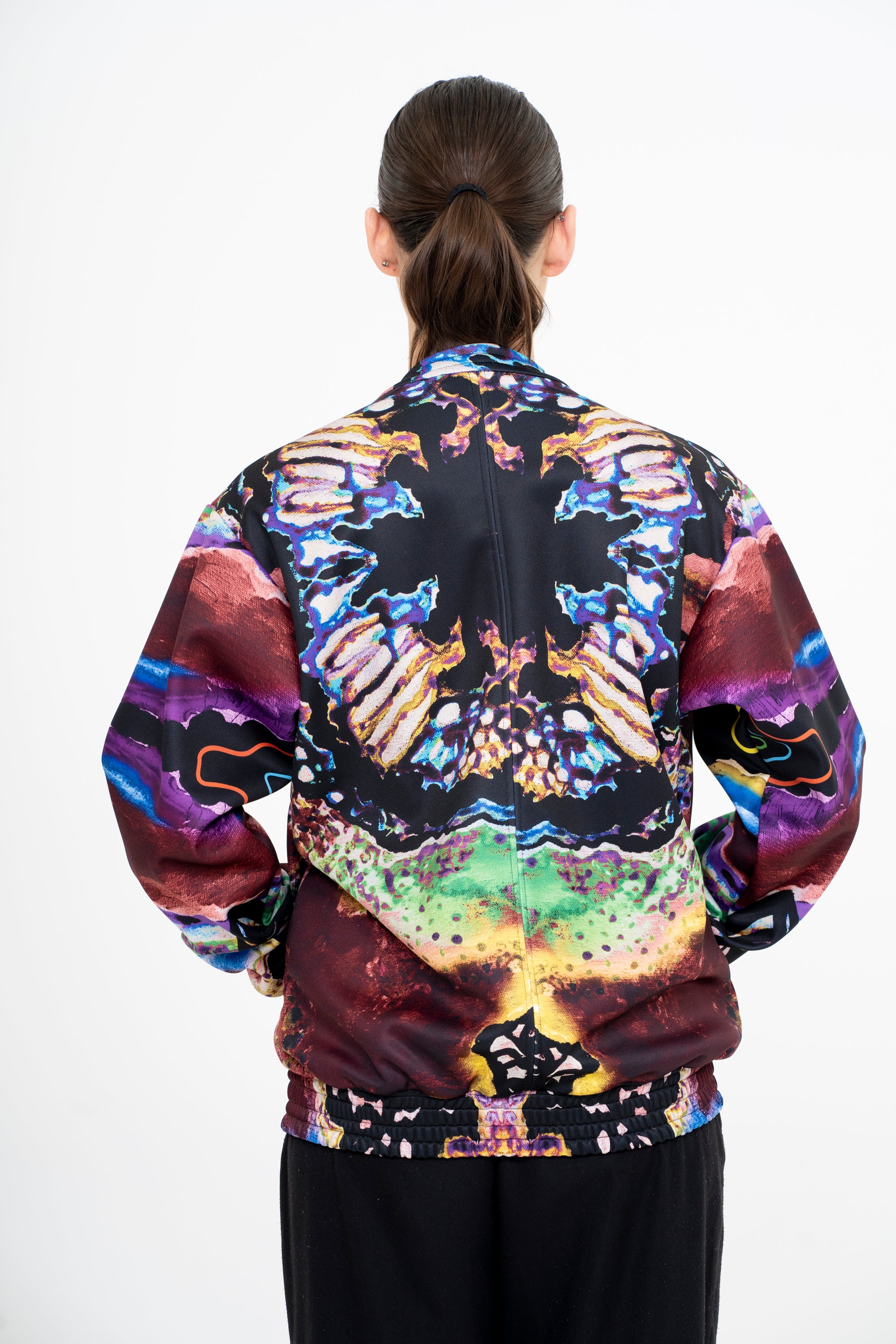 OSCAR MENDOZA Veste mauve à zip blanc à motif psychédélique
