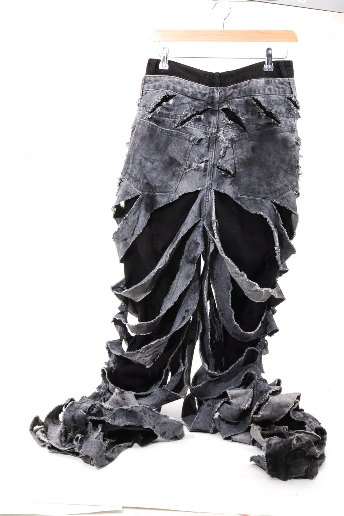 RED RAVEN - Pantalon Denim Noir Troué Double Layering