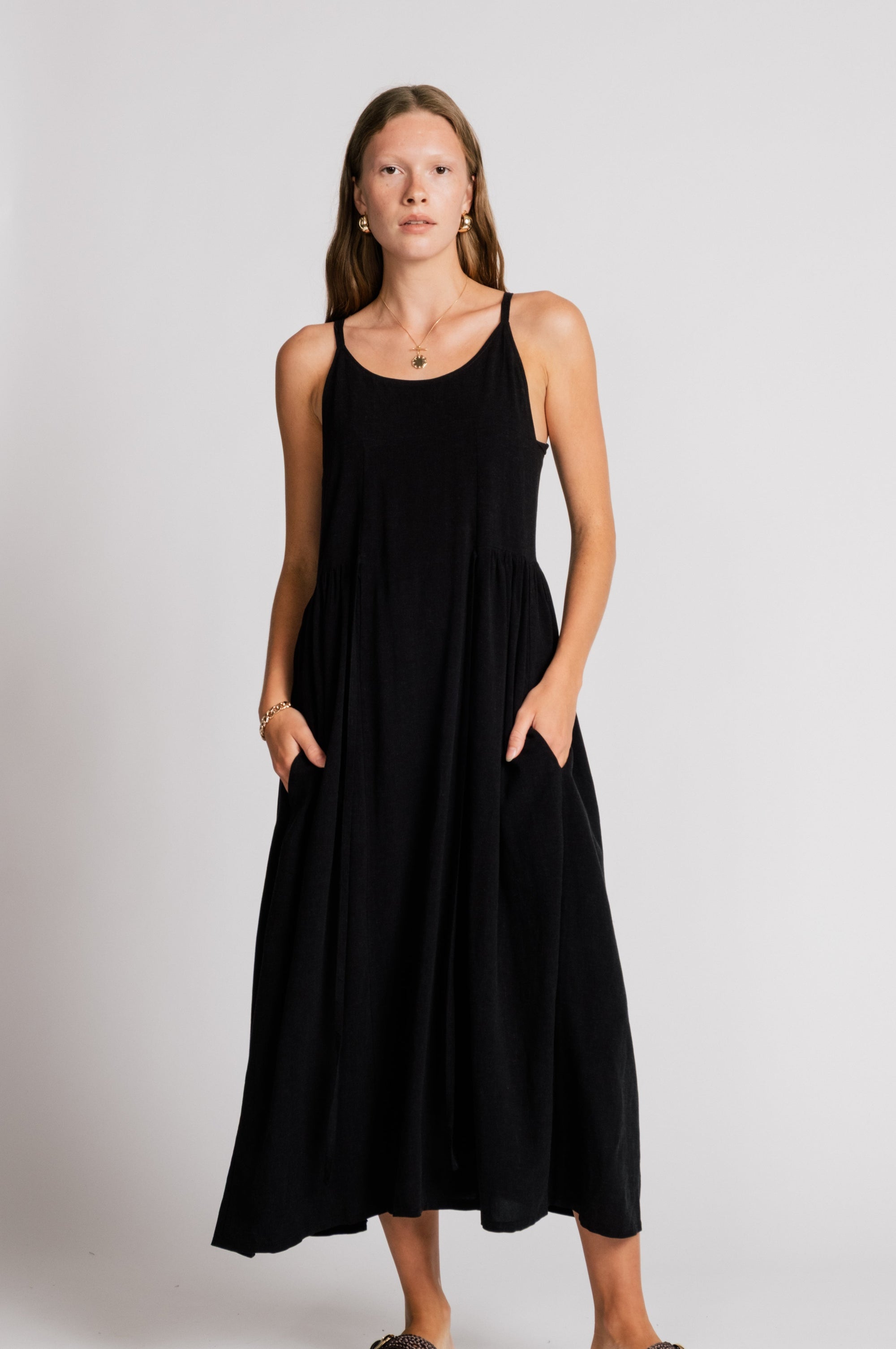 ALLISON WONDERLAND Robe Swan Noire