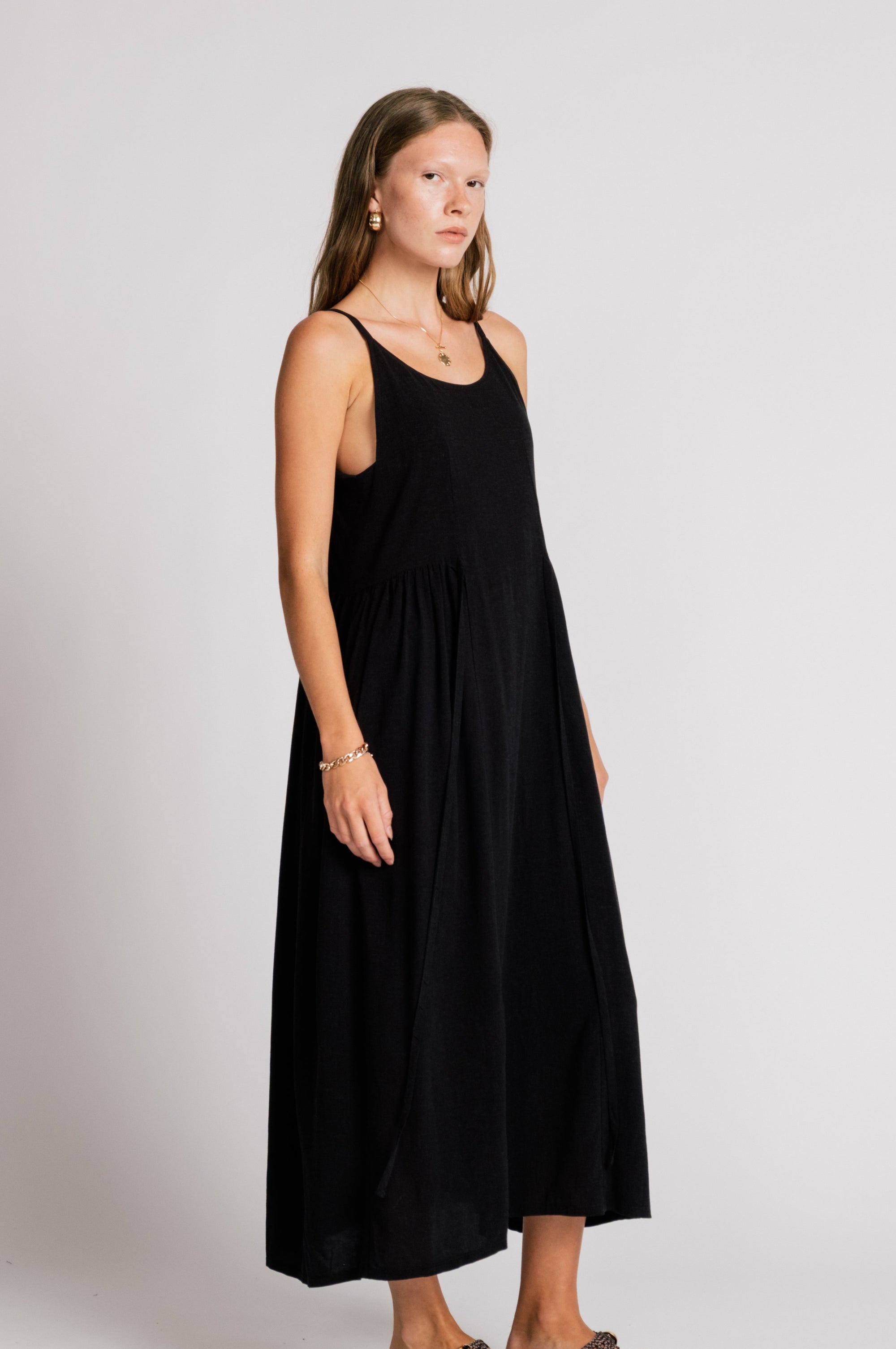 ALLISON WONDERLAND Robe Swan Noire