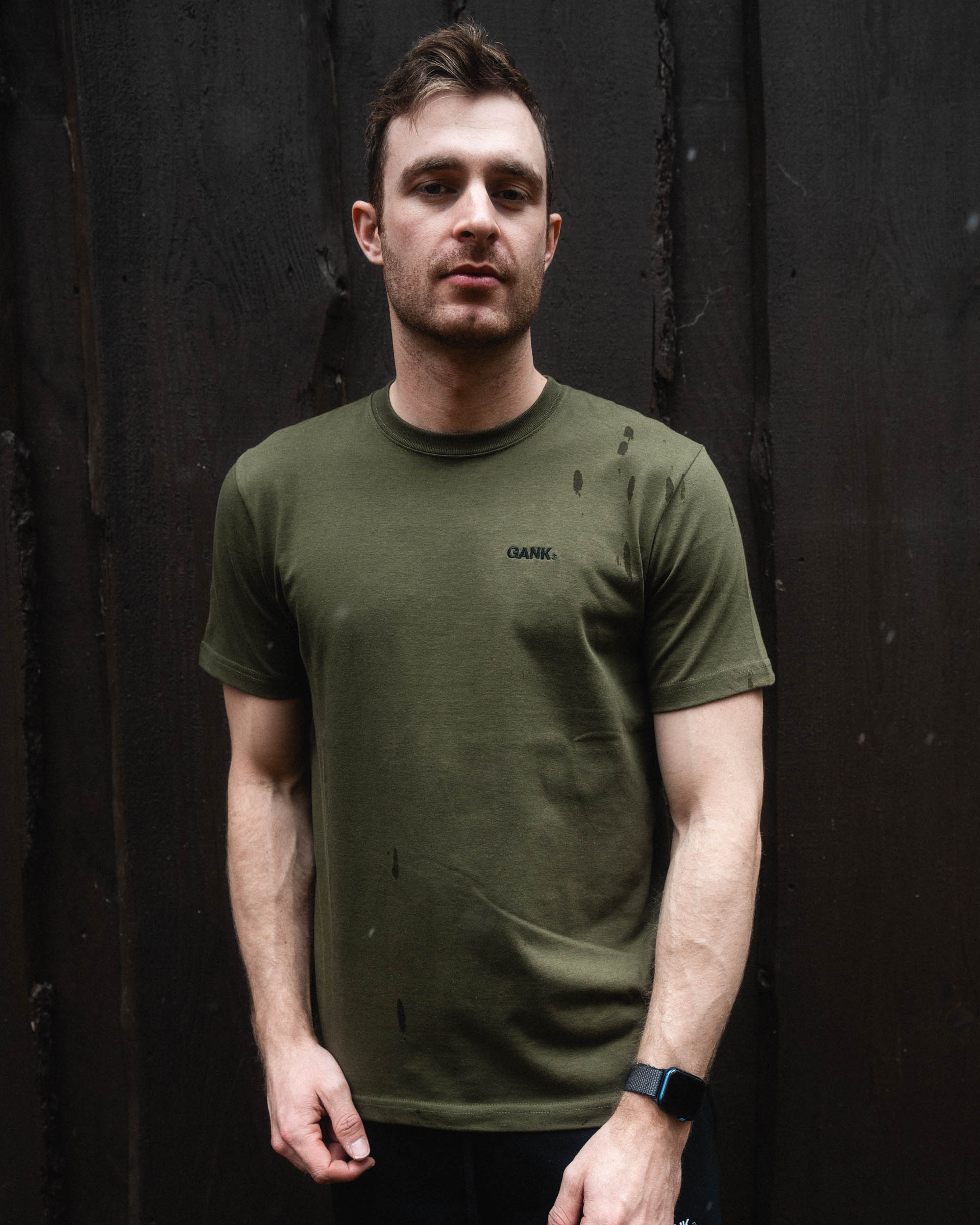 GANK T-Shirt olive brodé noir