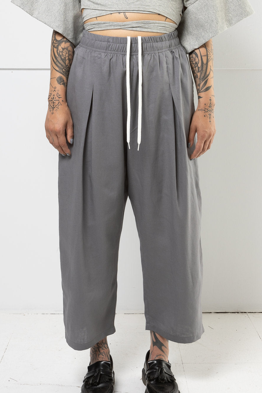 MERCY HOUSE Henri charcoal gray pleated pants