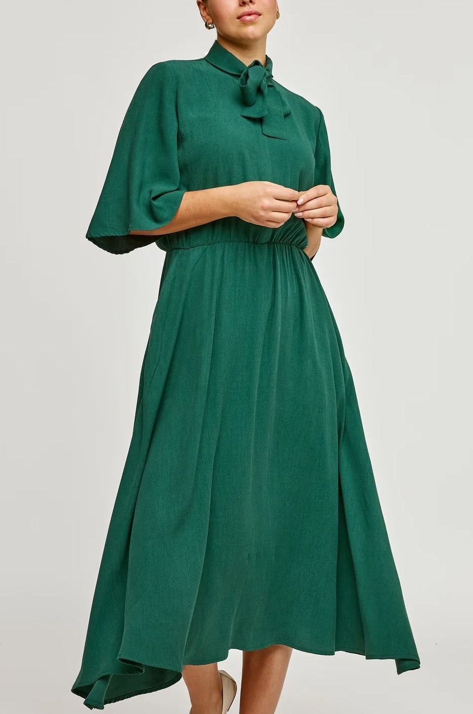 MARIGOLD Bianca - Robe longue unie avec boucle au cou