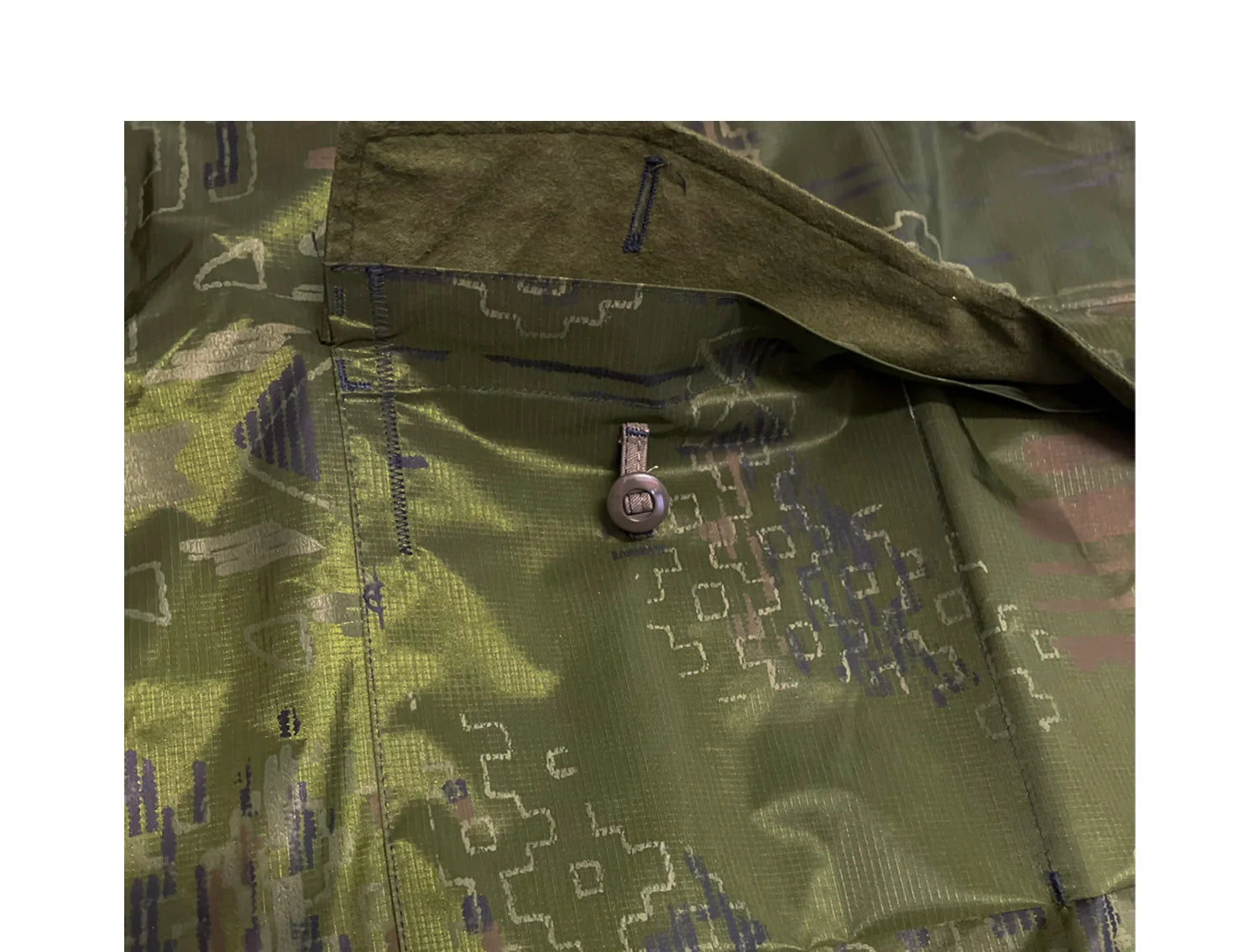 Atelier DNHN - Poncho camouflage vert