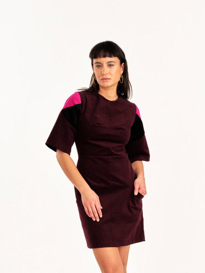 JENNIFER GLASGOW Kohva robe en bordeaux