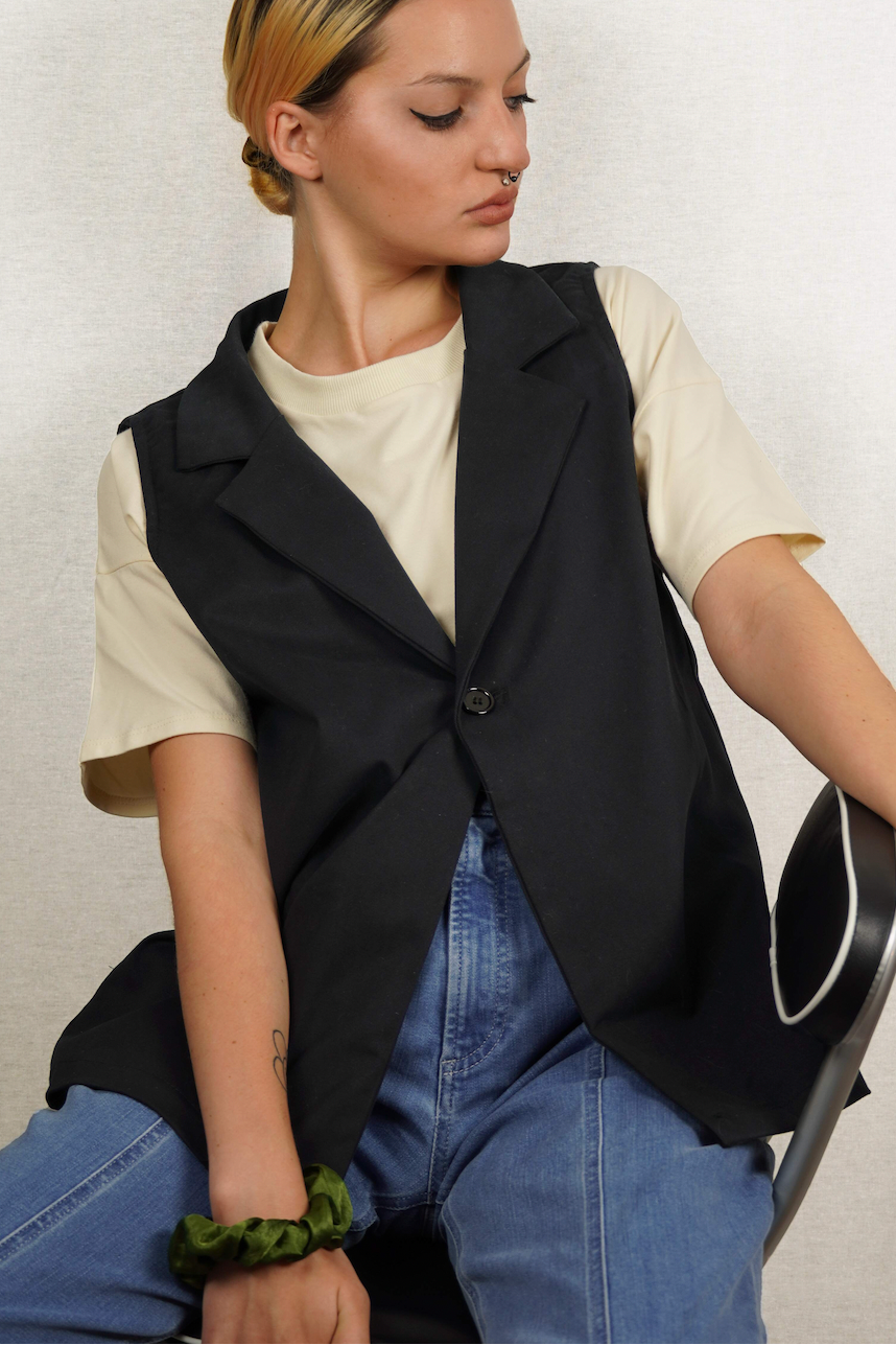 ALYKS Veste sans-manches en noir